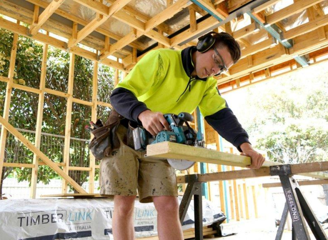 Trade Courses in Australia for International Students: PR Pathways in 2026